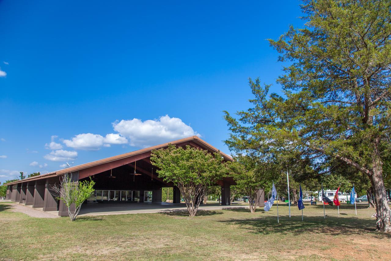 Lake Texoma Camping Resort Cabin 4 Willow Spring Ngoại thất bức ảnh